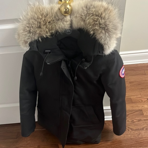 Black. Canada Goose 🔥🔥XS. Parka. - Picture 1 of 8
